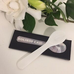 Kolikof Caviar Mother of Pearl Spoon Bundle of 2